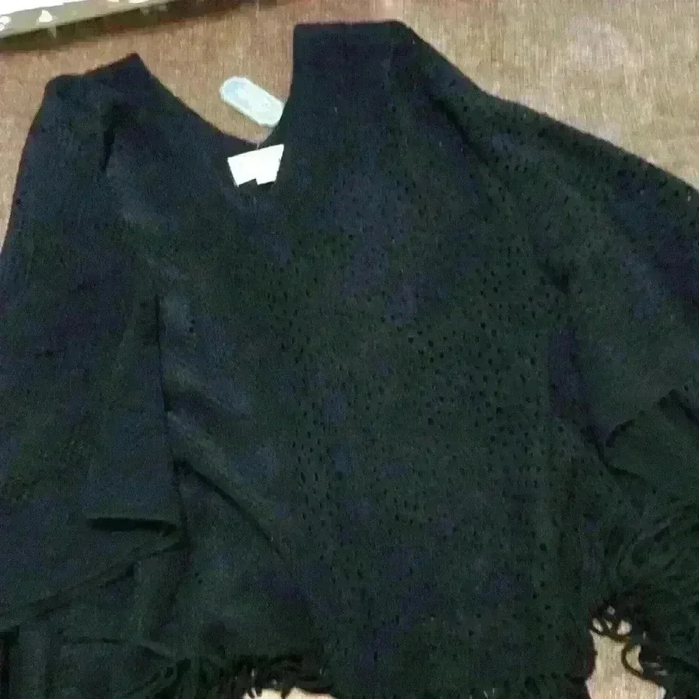 NWT Arianna by Howard’s Black Two Pattern Knit Poncho